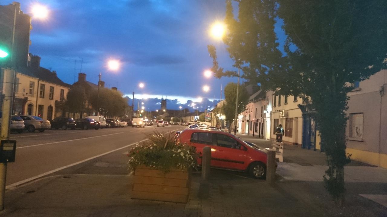 Skellys Hotel Ballymahon Exterior foto